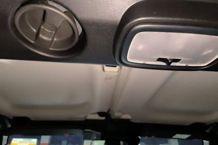 Used Beijing Auto BJ40 2019 Updated Version 2.0T Automatic All-Wheel Drive Urban Hunter Edition Premium China V Emission Standard