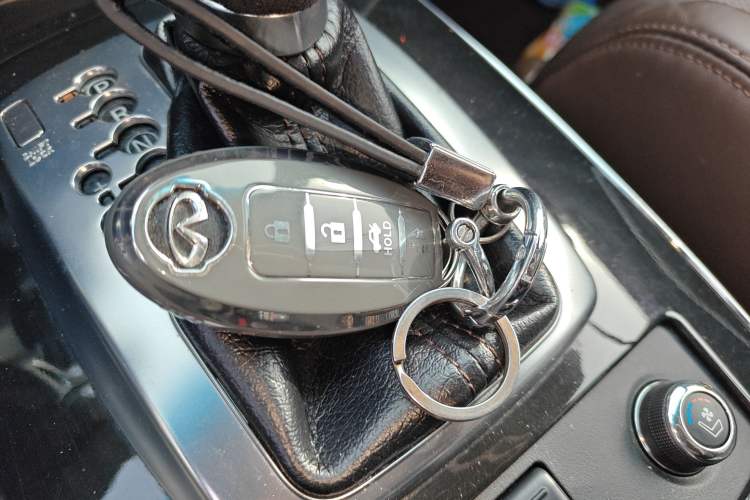 Used Infiniti QX70 2013 3.7L Standard Edition
