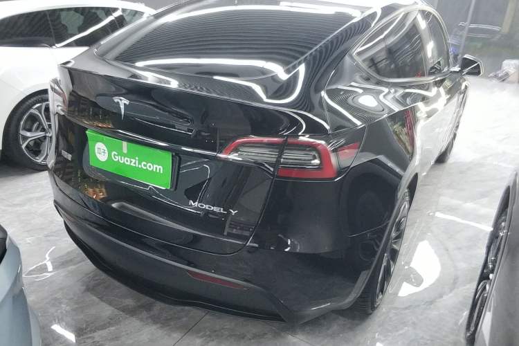 Used Tesla Model Y 2022 Rear-Wheel-Drive Version

