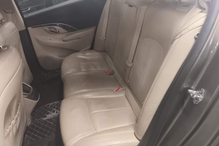 Used Buick LaCrosse 2013 2.4L SIDI Leading Comfort Version
