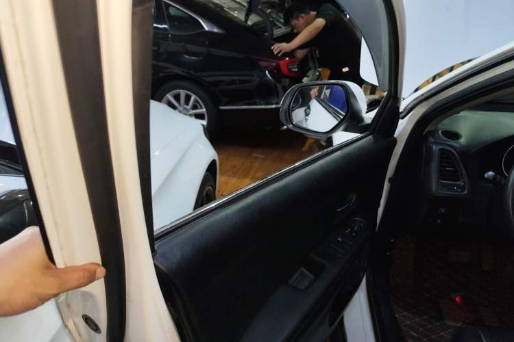 Used Honda Vezel 2017 1.5L CVT 2WD Comfort Model
