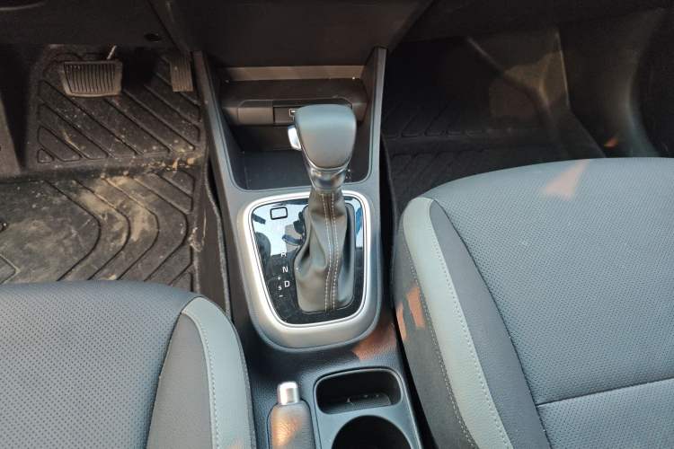 Used Kia kx1 Stonic 2026 Model 1.4L Sunroof Edition