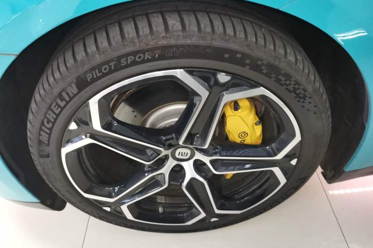 Used  SU7 2024 Four-Wheel Drive Ultra-Long Range Advanced Intelligent Driving Max Edition
