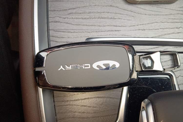 Used Chery Tiggo 8 PLUS 2024 Champion Edition 290TGDI DCT Deluxe Version 5-Seater
