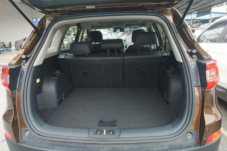 Used Changan CS75 2017 Shangkui Edition 1.5T Manual Fengxiang Model
