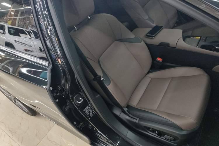 Used Lexus ES 2025 200 Premium Edition