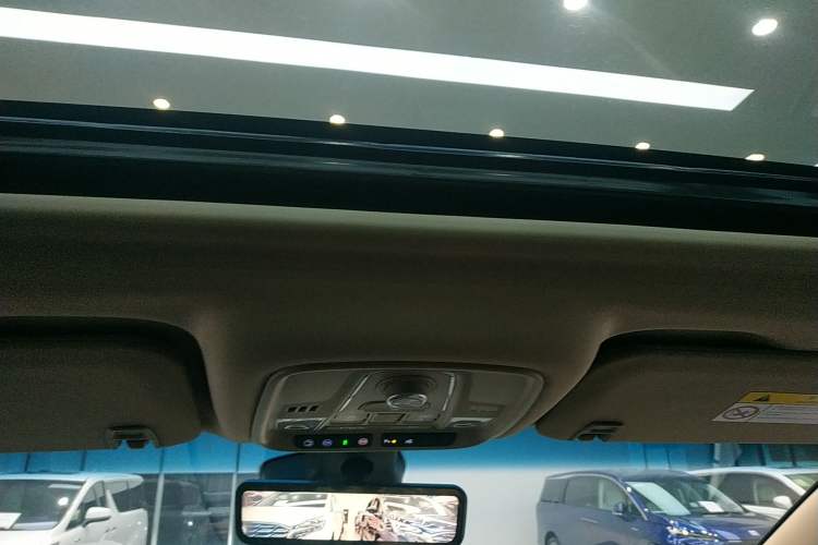 Used Buick GL8 2020 ES Land Cruiser 653T Luxury Model