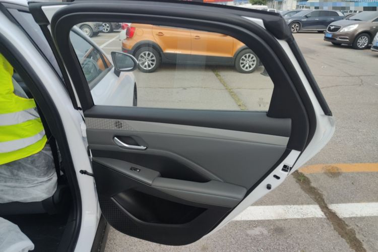 Used BYD Qin PLUS 2025 DM-i Smart Drive 55KM Leading Model
