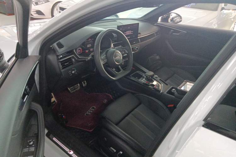 Used Audi A4L 2024 40 TFSI Luxury Dynamic Edition