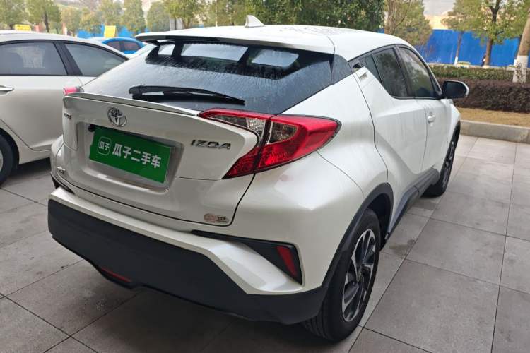 Used Toyota IZOA 2020 2.0L Enjoy Edition
