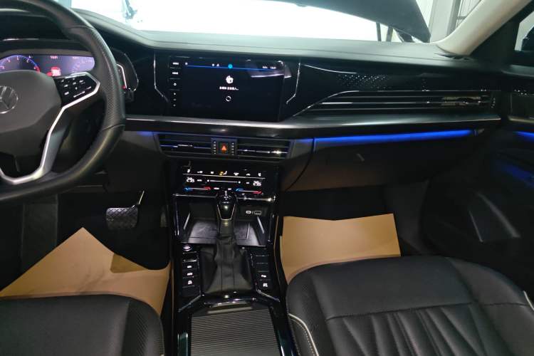 Used Volkswagen Passat 2023 330TSI Luxury Edition
