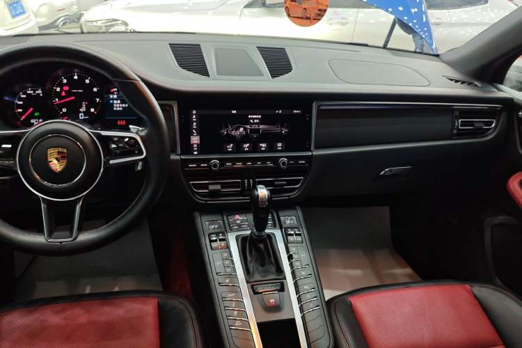 Used Porsche Macan 2018 Macan 2.0T