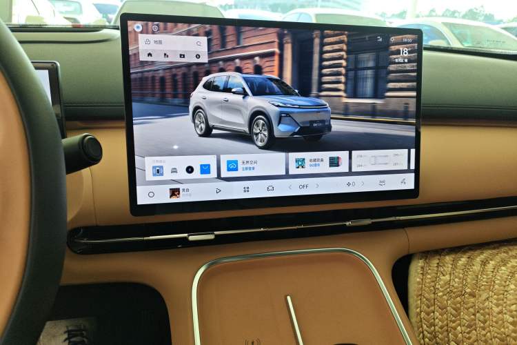 Used  Galaxy Xingjian 7 EM-i 2025 120km Launch+ Version