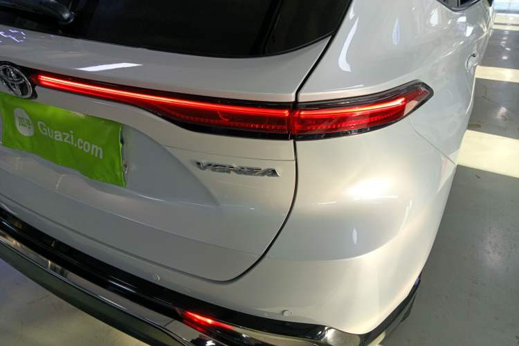 Used Toyota Venza 2023 2.0L CVT Two-Wheel Drive Prestige Version
