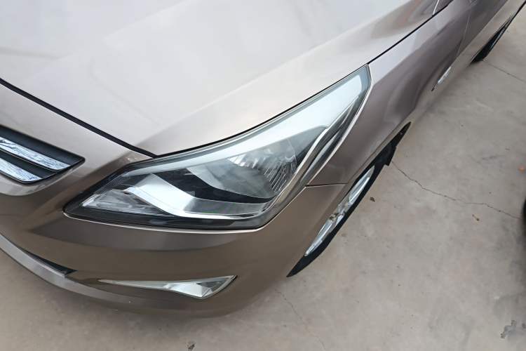 Used Hyundai Verna 2014 1.4L Manual Smart GLS Trim
