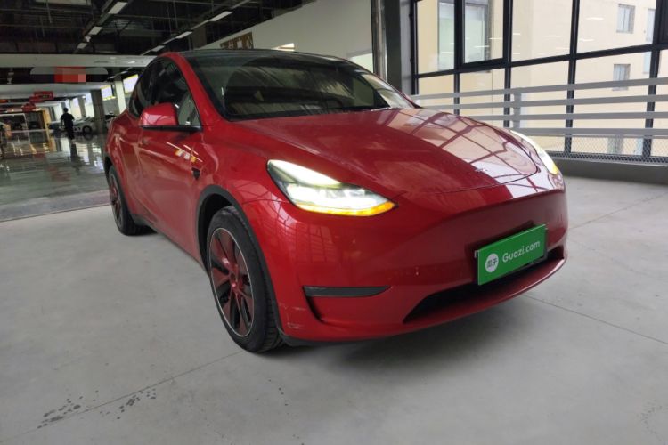 Used Tesla Model Y 2021 Long-Range All-Wheel-Drive Version
