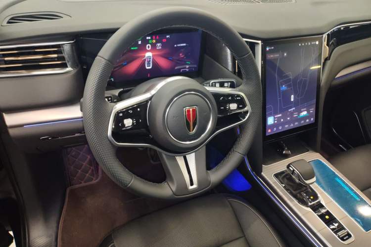 Used Hongqi HS7 PHEV 2024 2.0T PHEV Four-Wheel Drive Flagship Edition 6 Seats
