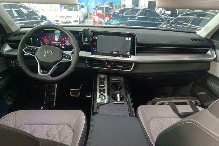 Used Volkswagen Talagon 2023 380TSI Four-Wheel Drive R-Line Cruise Edition
