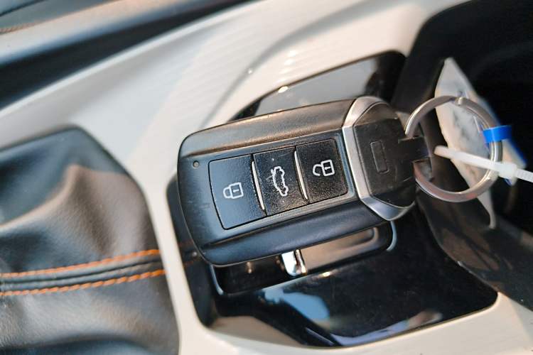 Used Dongfeng Aeolus Yixuan 2023 Mach Edition 1.5L Automatic Chasing Wind Version
