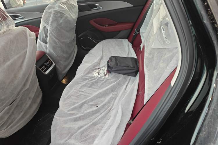 Used Hongqi H5 2024 1.5T DCT Smart Connect Flagship Edition
