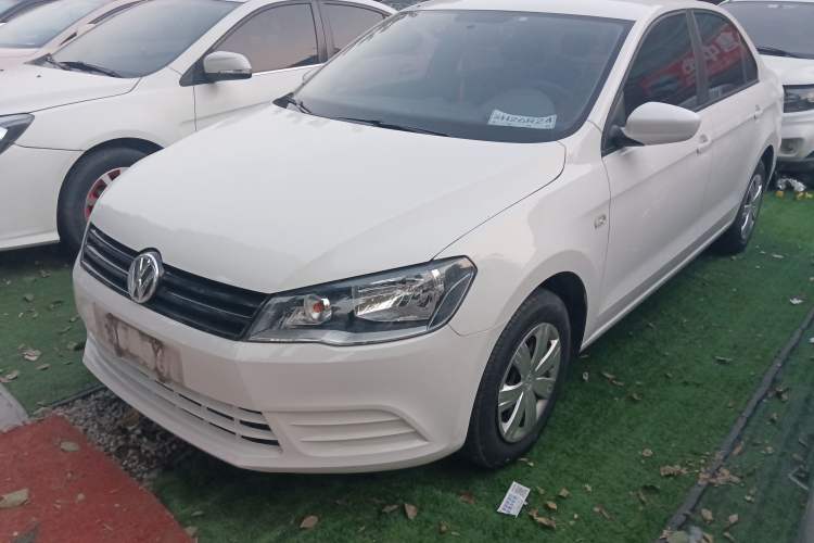 Used Volkswagen Jetta 2015 1.6L Manual Fashion Edition