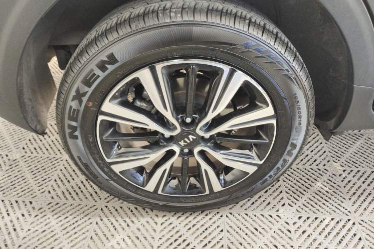 Used Kia kx1 Stonic 2019 1.4L Automatic Sport Edition China VI