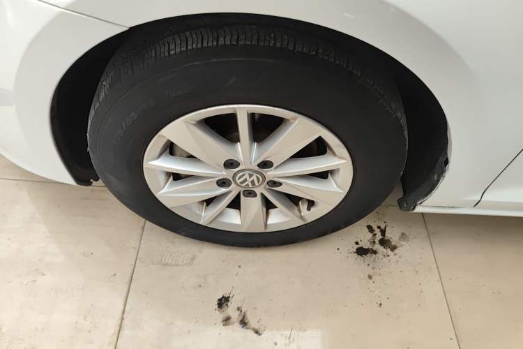 Used Volkswagen Golf 2016 1.6L Automatic Fashion Model
