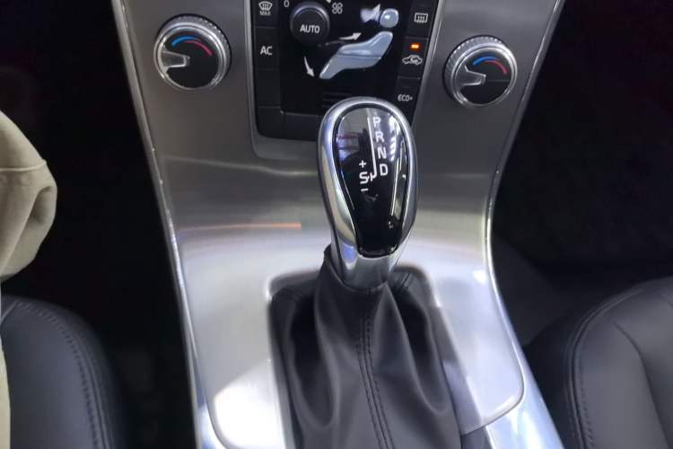 Used Volvo S60 2019 S60L Facelift T5 Intelligent Advanced Edition
