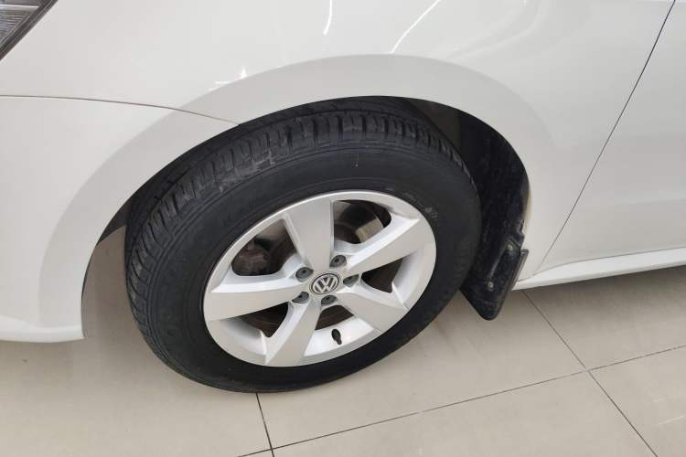 Used Volkswagen Lavida 2015 1.6L Automatic Fashion Edition