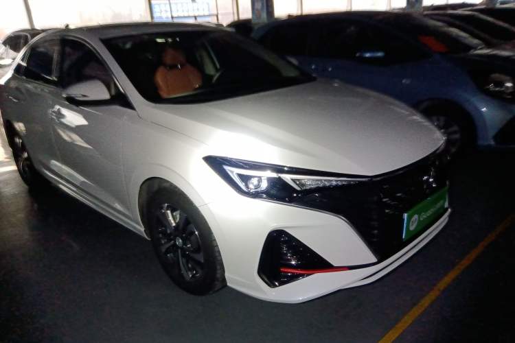 Used Changan Eado 2025 PLUS 1.4T Dual-Clutch High-Energy Version
