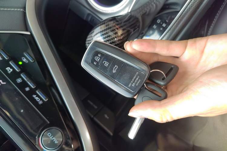 Used Toyota Camry 2021 2.0S FENGSHANG Edition