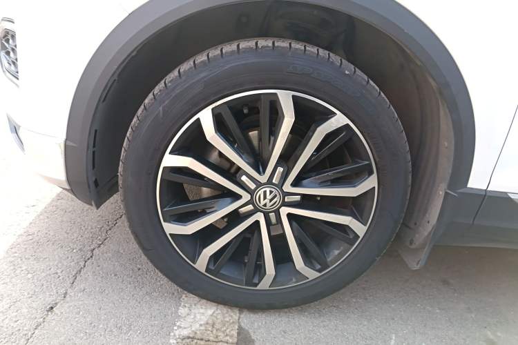 Used Volkswagen T-ROC 2018 280TSI DSG Two-Wheel-Drive Comfort Version China V Standard
