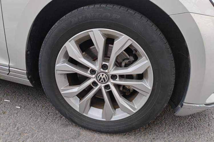 Used Volkswagen Magotan 2019 330TSI DSG Luxury Version China VI Standard
