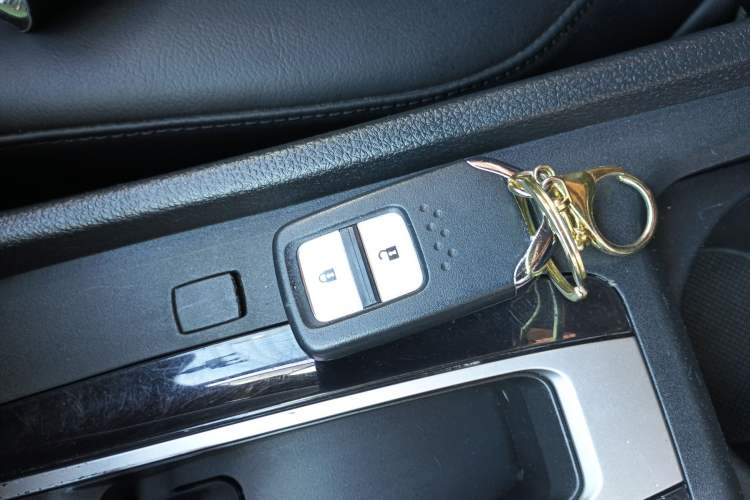 Used Honda Jade 2017 1.8L automatic Comfort version 5 seats