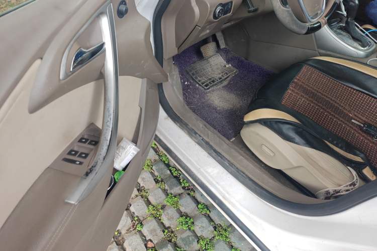 Used Buick GT 2013 GT 1.6L Automatic Fashion Edition
