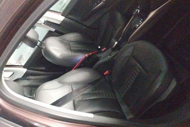 Used Peugeot 2008 2014 1.6L Automatic Navigation Edition
