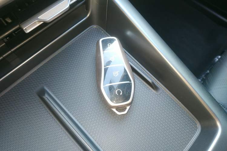 Used BYD Qin PLUS 2025 DM-i Smart Drive 55KM Leading Model
