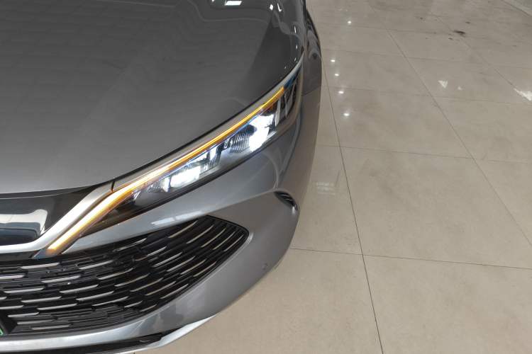 Used BYD Qin L 2024 DM-i 120KM Excellence Model
