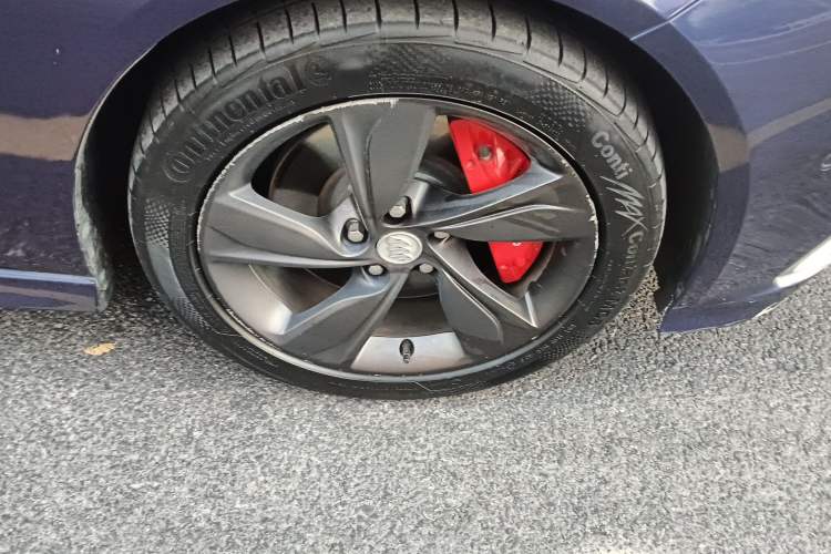 Used Buick Regal 2017 GS 28T Prestige Model