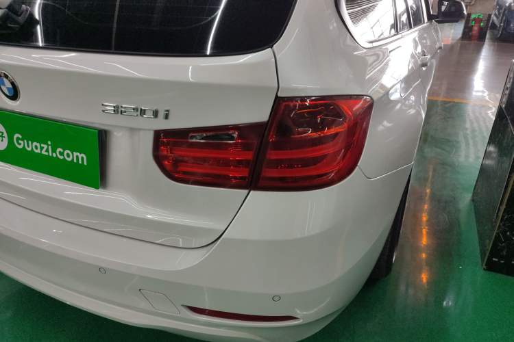 Used BMW 3 Series 2013 320i Sport Touring Edition
