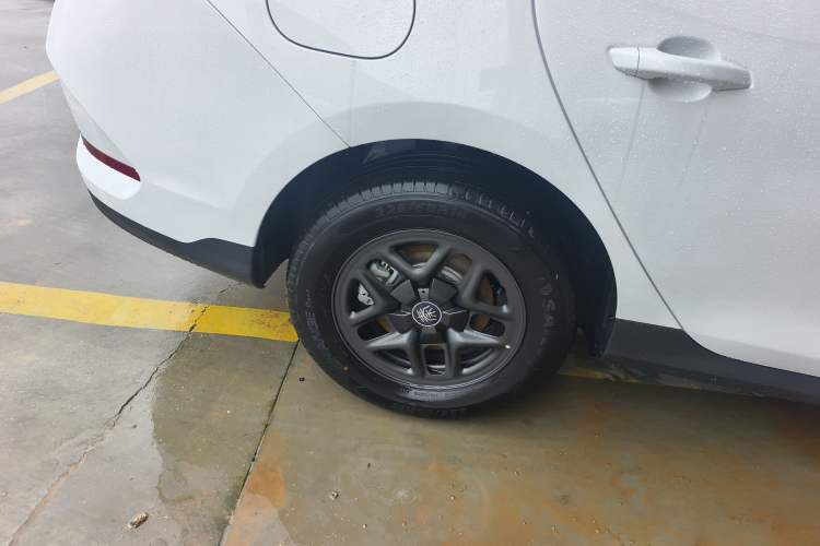 Used BYD Qin PLUS 2025 DM-i Smart Drive 55KM Leading Model
