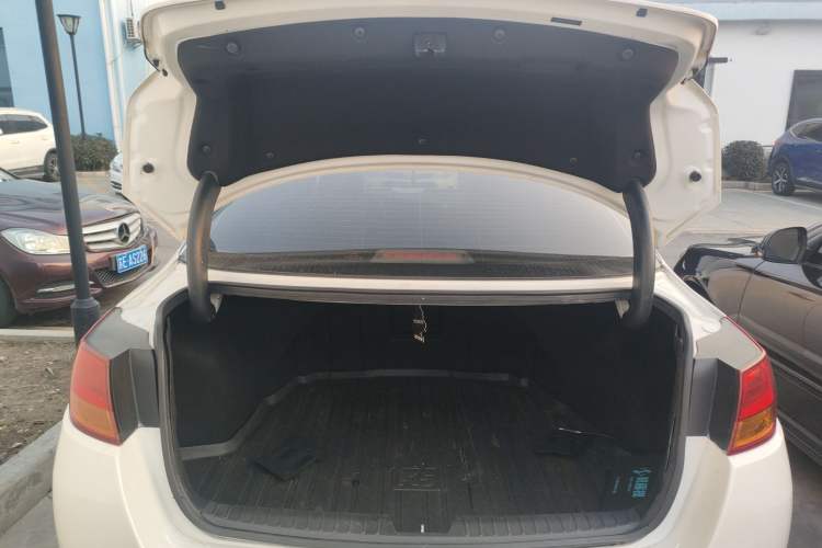 Used Kia K5 2015 2.0L Automatic GLS