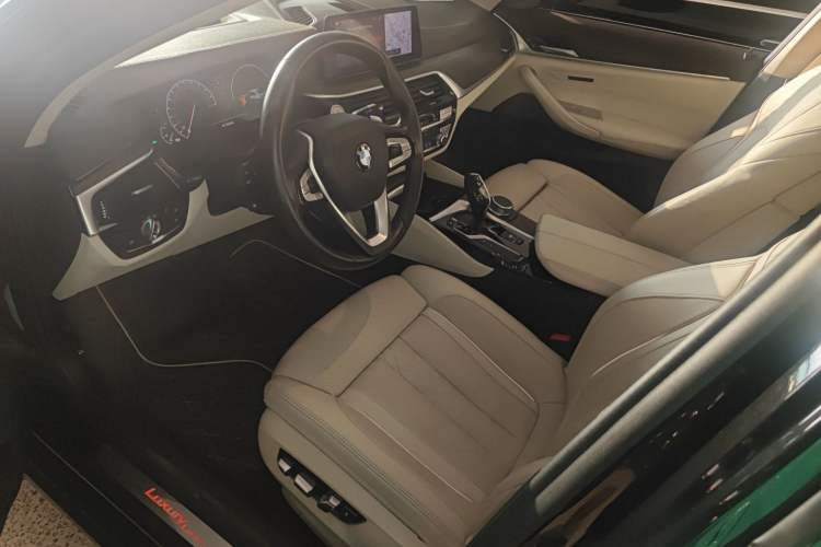 Used BMW 5 Series 2019 Facelifted 530Li Luxury Edition Premium Package