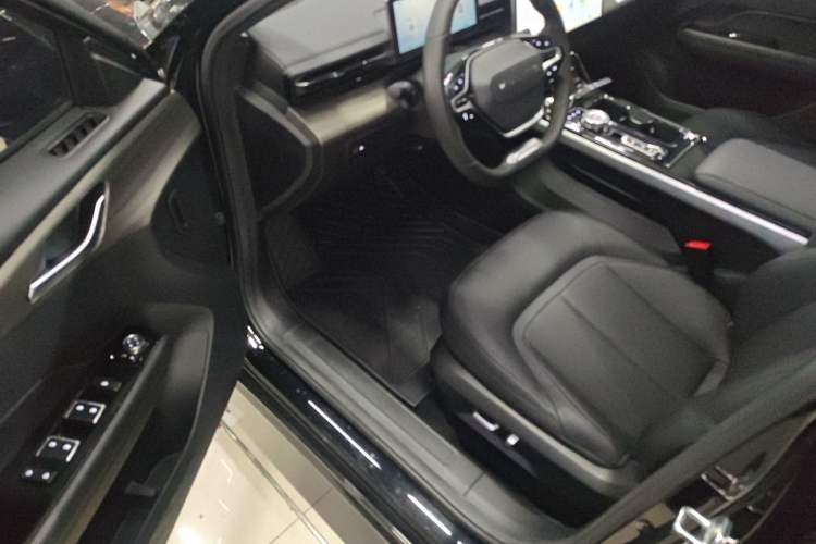 Used Wuling Xingguang 2024 Co-Creation Edition 510 Advanced Model