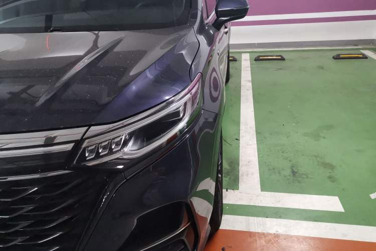 Used Roewe iMAX8 2022 400TGI Flagship Edition
