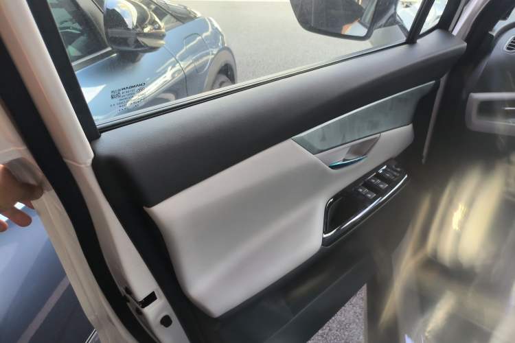 Used Changan UNI-T 2023 Second-Generation 1.5T Prestige Model
