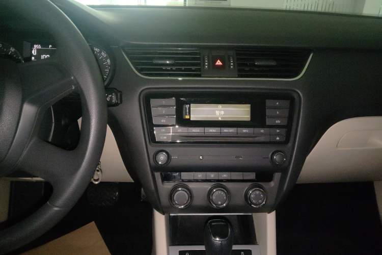 Used Skoda Octavia 2015 1.6L Automatic Yijie Edition