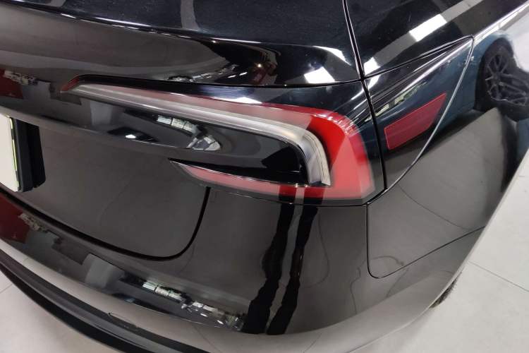 Used Tesla Model 3 2023 Rear-Wheel-Drive Version
