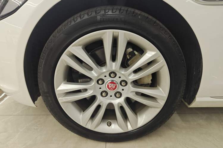 Used Jaguar XEL 2019 2.0T 200 PS Deluxe Edition
