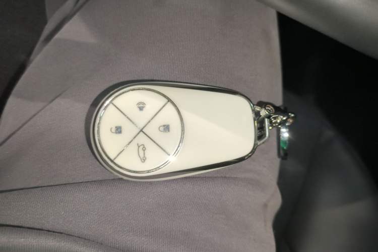 Used Nio EC6 2022 75 kWh Sport Edition
